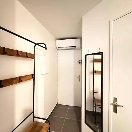 Le Petit Scarlett - Clim, Parking & Piscine Апартаменты