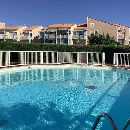 Le Petit Scarlett - Clim, Parking & Piscine Apartment