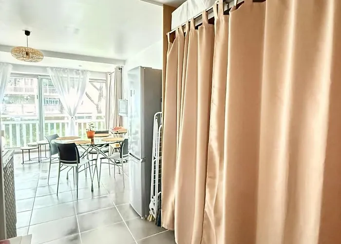 Le Petit Scarlett - Clim, Parking & Piscine